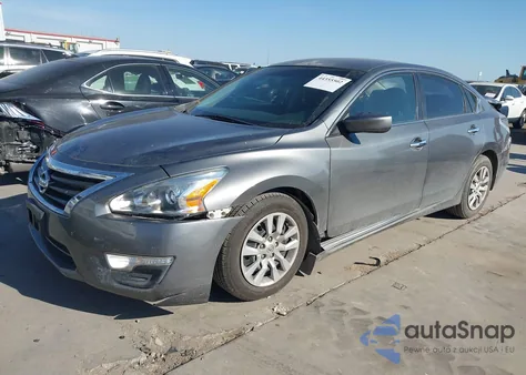 2015 Nissan Altima 2.5 S z USA, uszkodzony, nr VIN 1N4AL3AP4FC132443